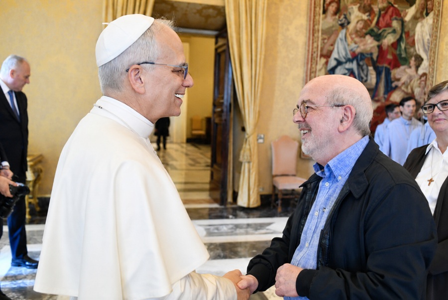 Fratel Emili Turú Rofes insieme a Papa Leone XIV (giugno 2025). Foto: Vatican Media / via Agència Flama